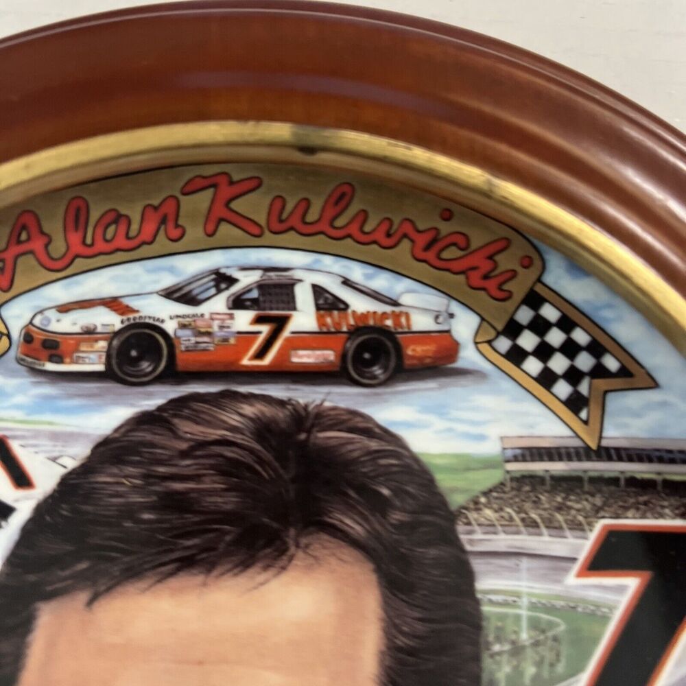 Alan Kulwicki #7 Collector Plate Series Ltd Edition with 11" Round Wood Frame - Picture 2 of 9